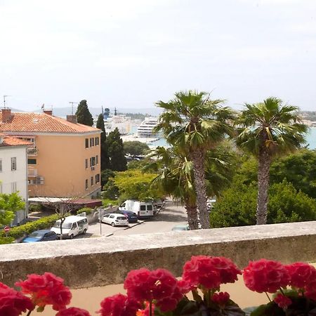 Beach Apartment Butterfly With Sea View Split Eksteriør billede