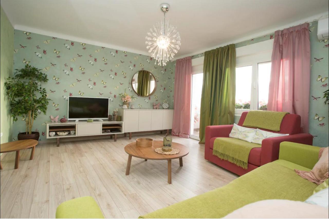 Beach Apartment Butterfly With Sea View Split Eksteriør billede