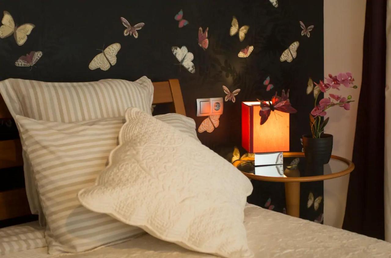 Beach Apartment Butterfly With Sea View Split Eksteriør billede